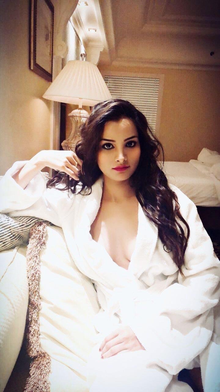 Esocrt Service in banglore and VIP call Girls